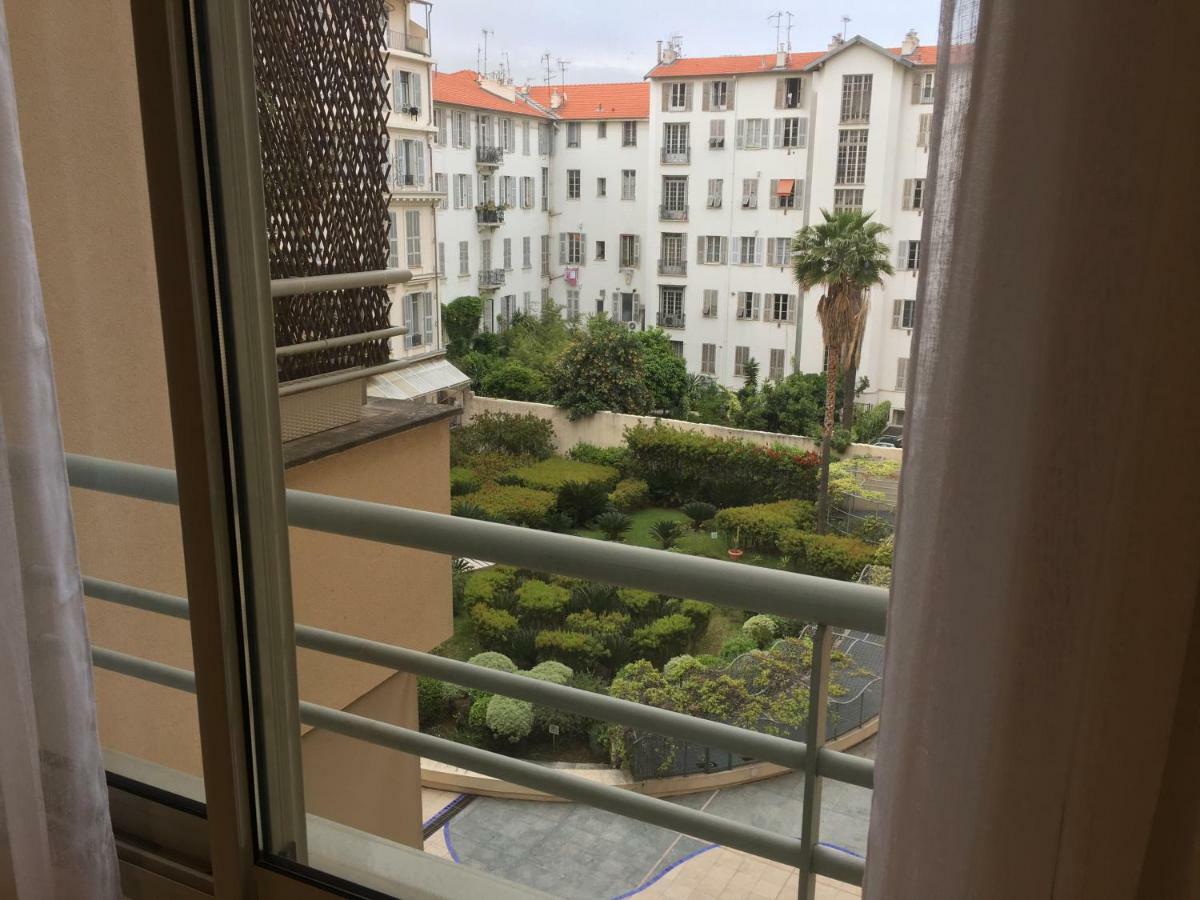 Quiet Flat Next To The Beach Nice Buitenkant foto